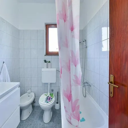 House Antonia With Pool Holiday home *